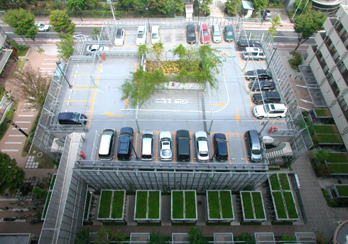 屋上緑化/壁面緑化　駐車場